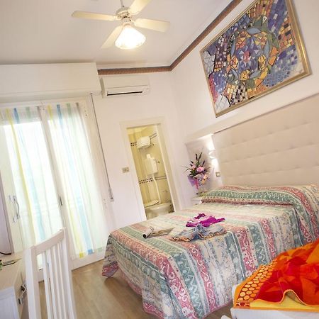 Hotel Titanus Bellaria-Igea Marina Dış mekan fotoğraf