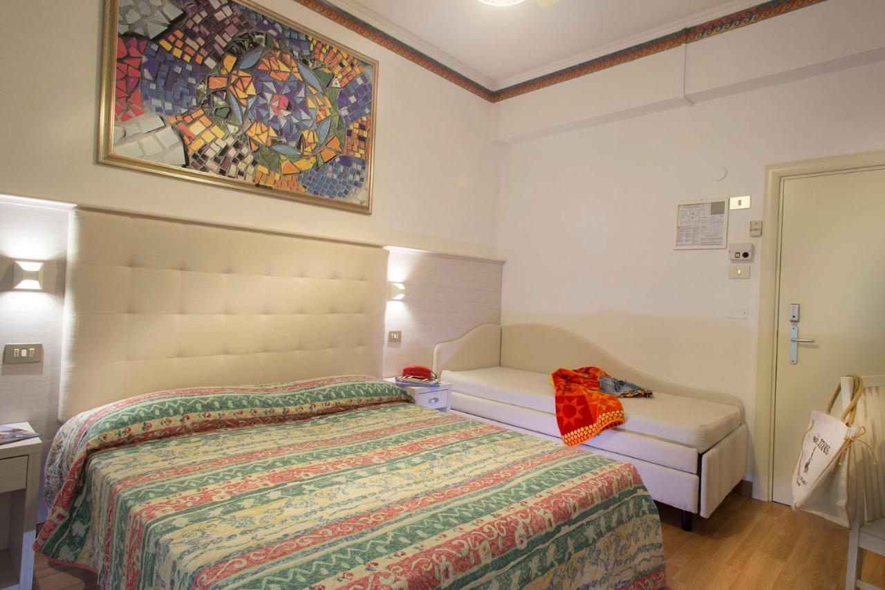 Hotel Titanus Bellaria-Igea Marina Dış mekan fotoğraf