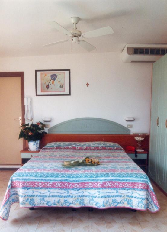 Hotel Titanus Bellaria-Igea Marina Oda fotoğraf