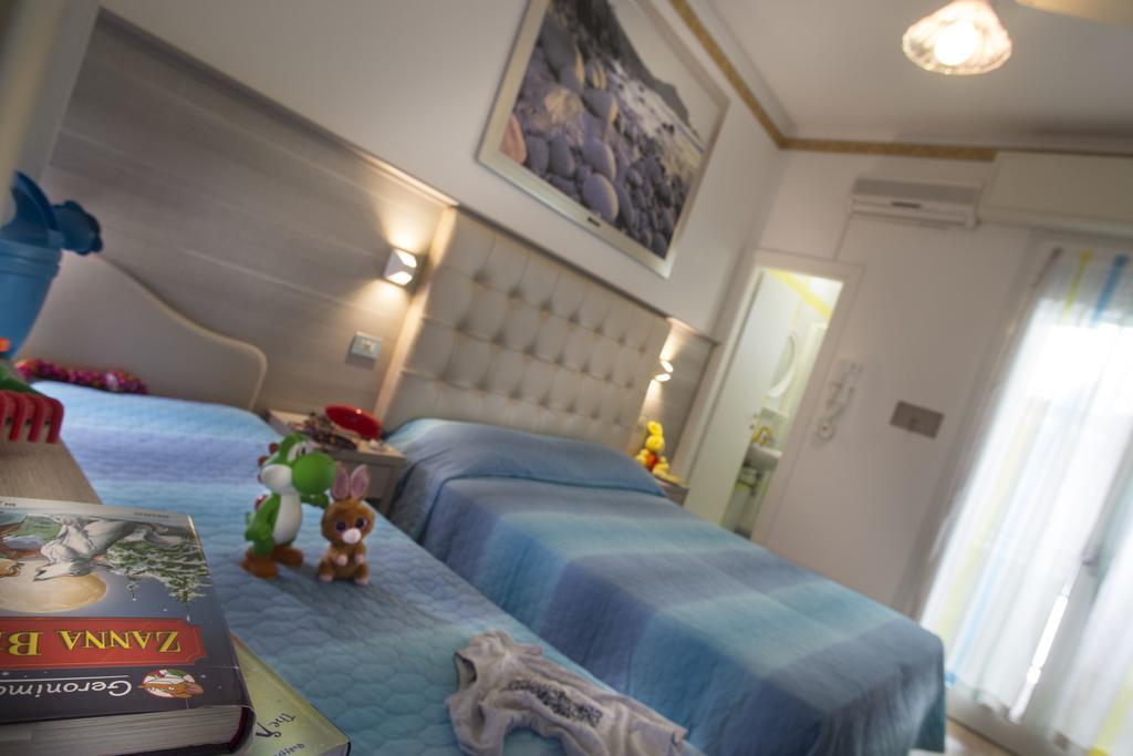 Hotel Titanus Bellaria-Igea Marina Dış mekan fotoğraf