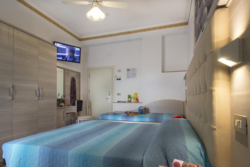 Hotel Titanus Bellaria-Igea Marina Dış mekan fotoğraf