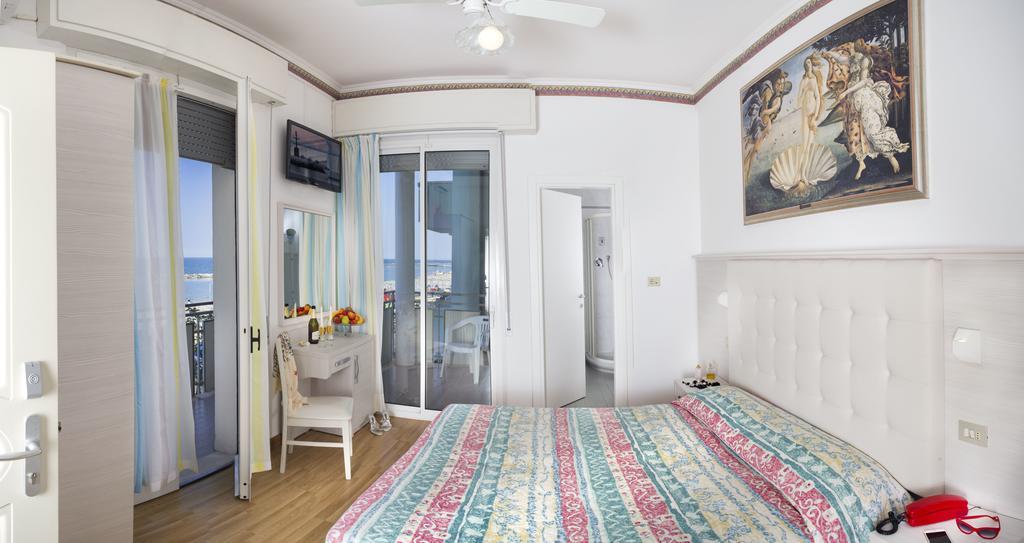Hotel Titanus Bellaria-Igea Marina Dış mekan fotoğraf