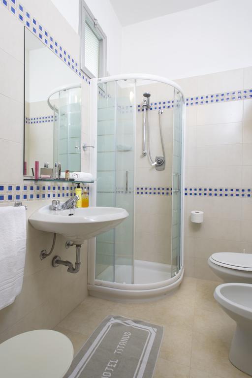 Hotel Titanus Bellaria-Igea Marina Dış mekan fotoğraf