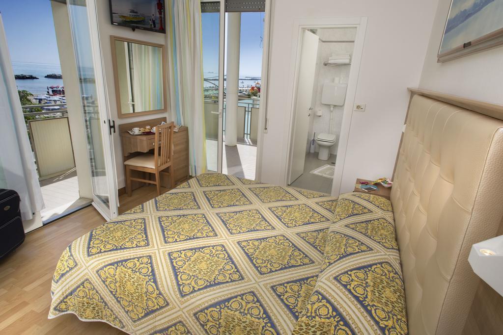 Hotel Titanus Bellaria-Igea Marina Dış mekan fotoğraf