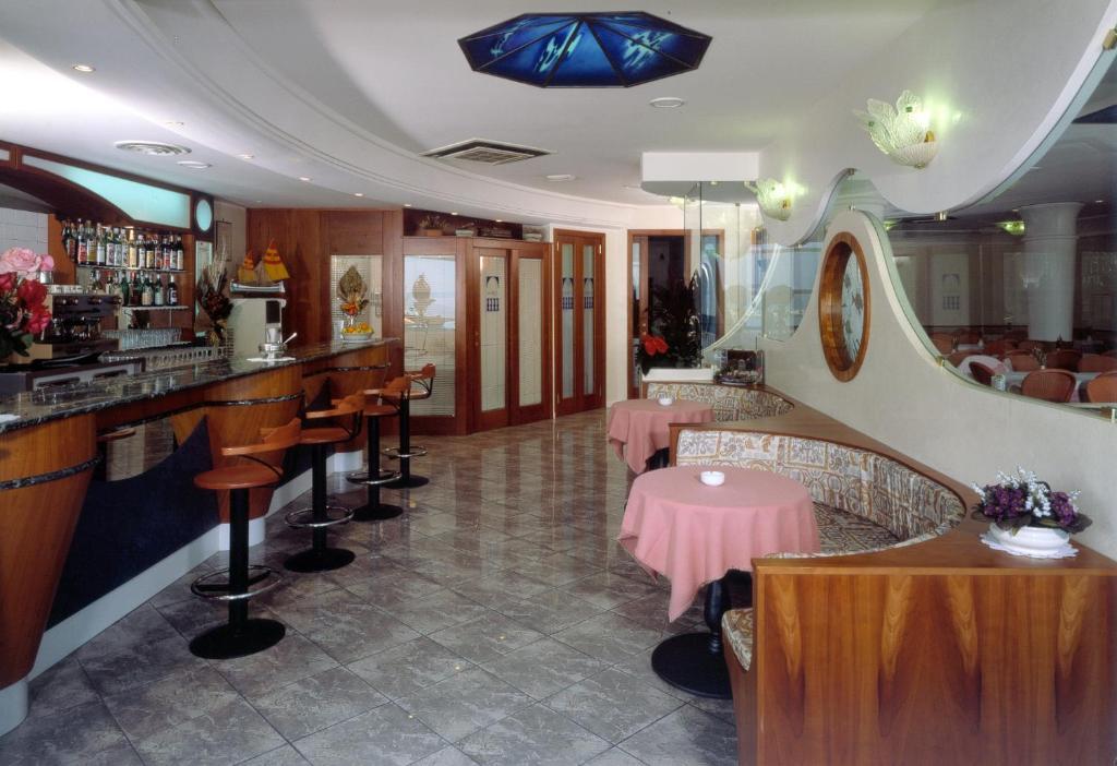 Hotel Titanus Bellaria-Igea Marina Dış mekan fotoğraf