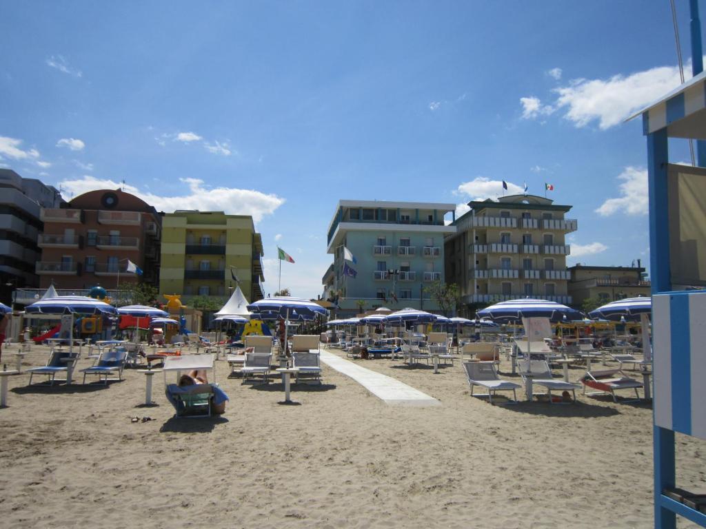 Hotel Titanus Bellaria-Igea Marina Dış mekan fotoğraf